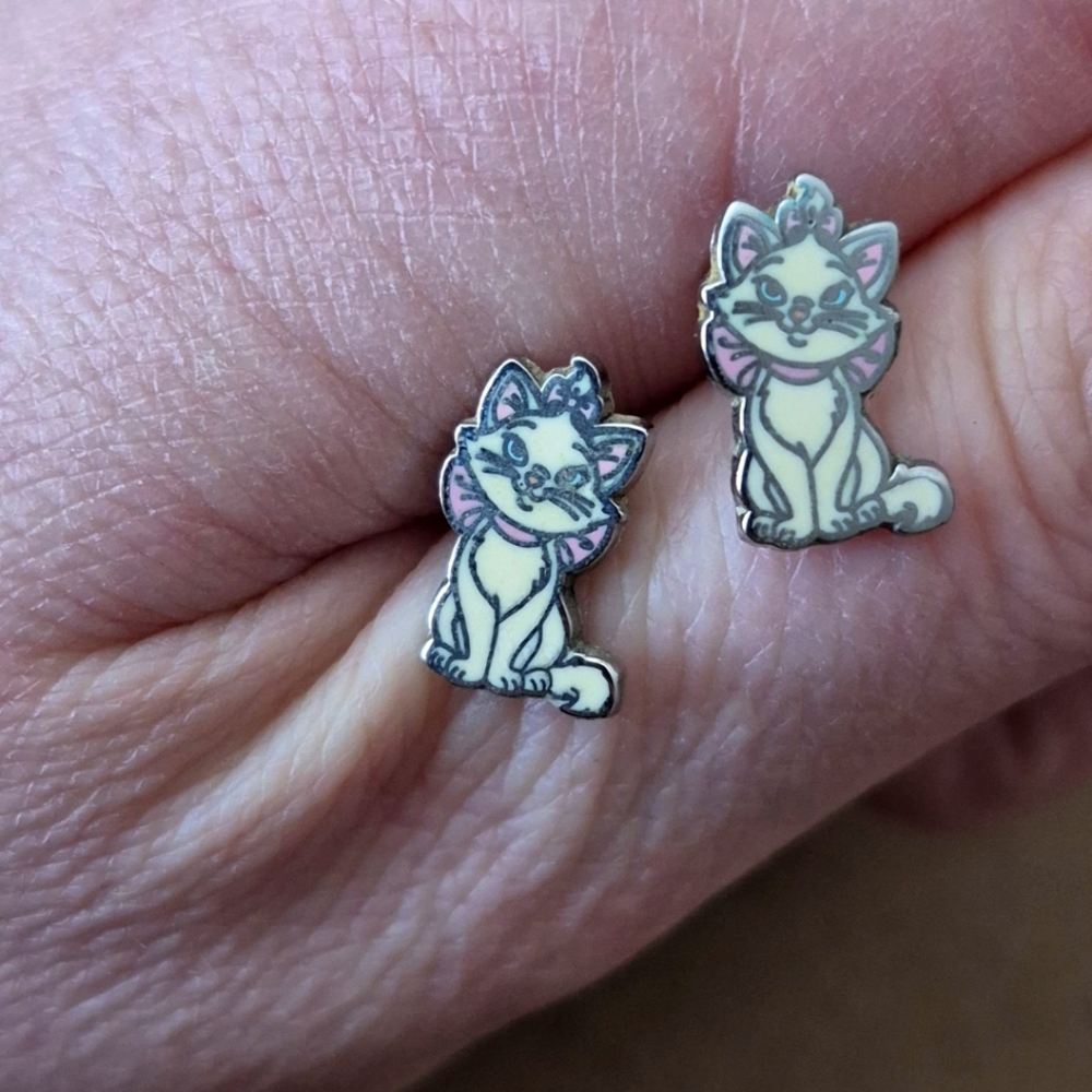 Cute Disney Aristocats Marie Earrings